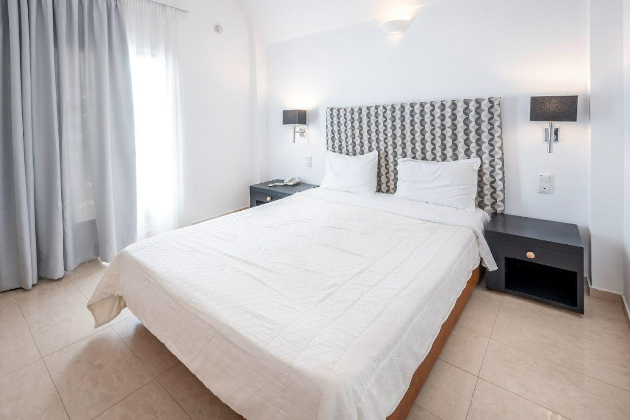 Orizontes Hotel Santorini Pýrgos Zewnętrze zdjęcie